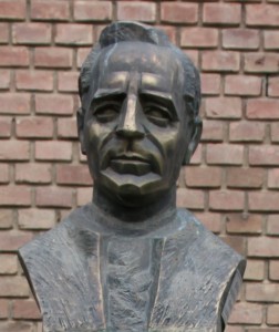 Puskás-Klebelsberg-szobor